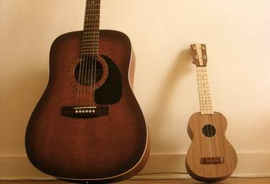 Sự khác biệt giữa Guitar và Ukulele